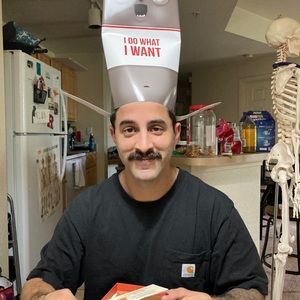 Meet your Posher, Luis